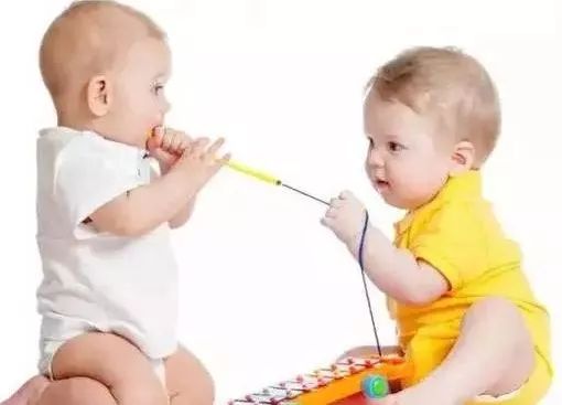 驚險 亳州女童將塑料珠當糖果吸進氣管 這些急救常識一定要收藏